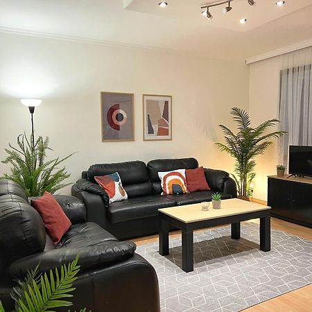 Charming 2 Bedroom Apartment Skopje Eksteriør billede